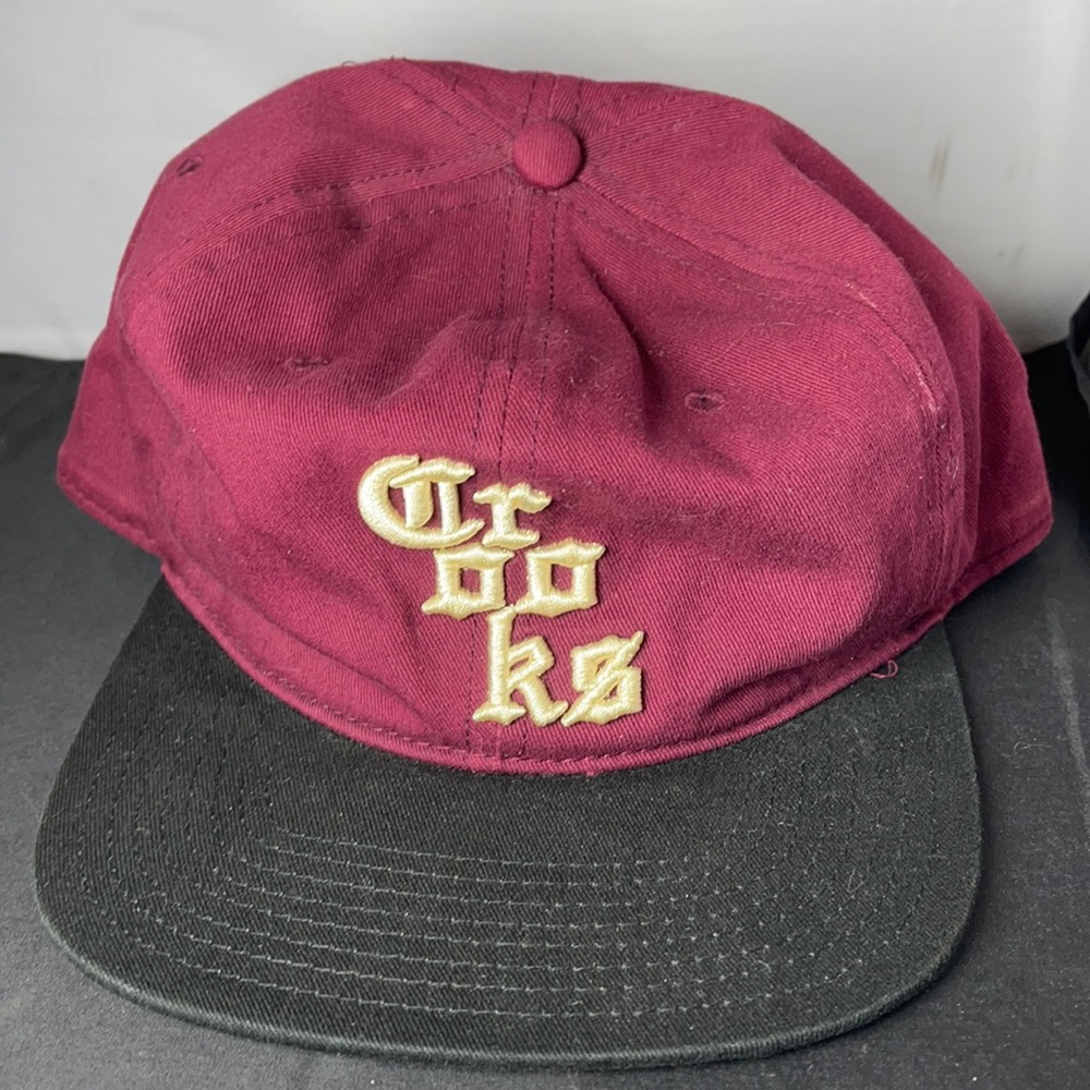 Crooks and castles SnapBack maroon